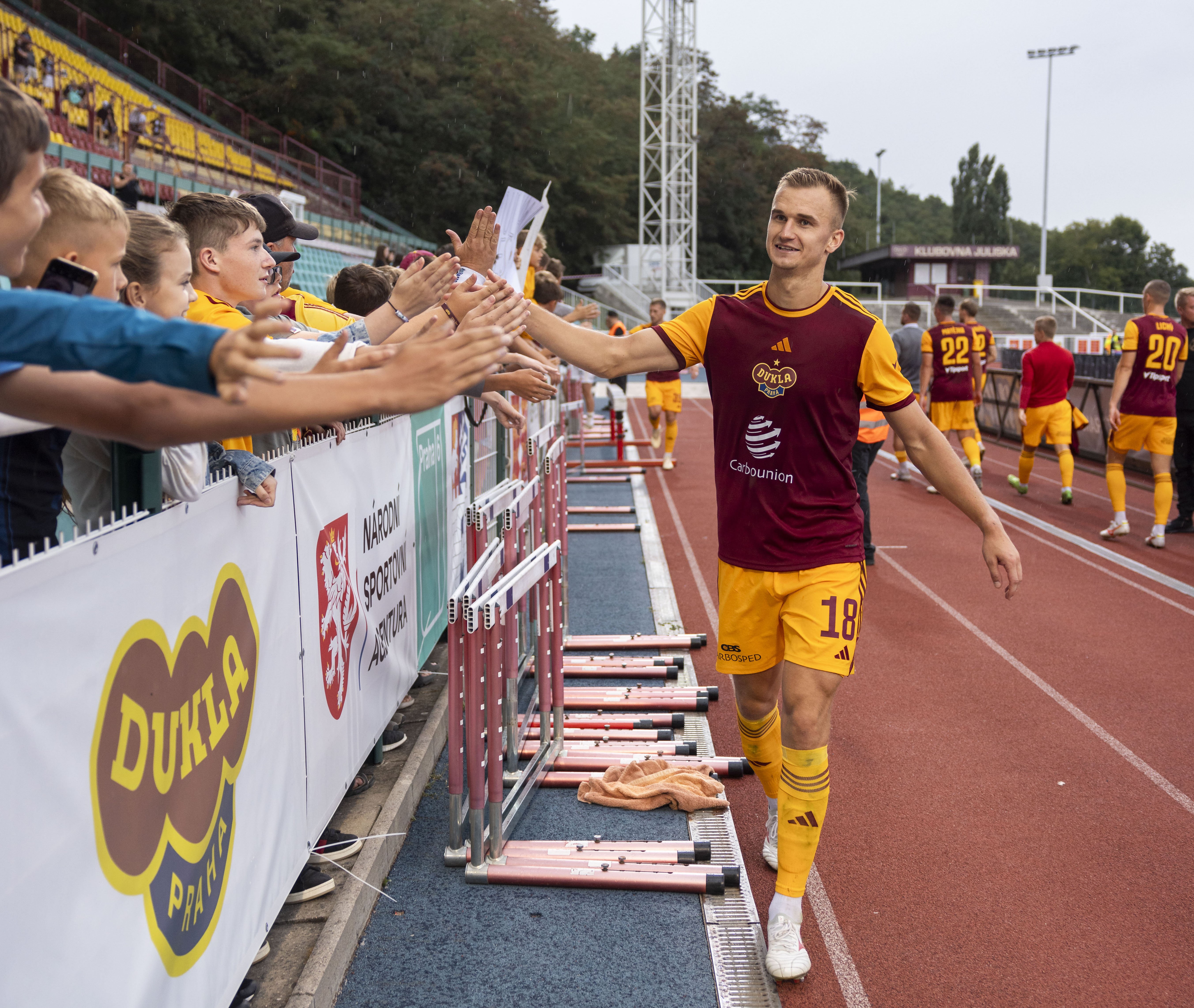 Dominik Haek prodlouil smlouvu s Duklou