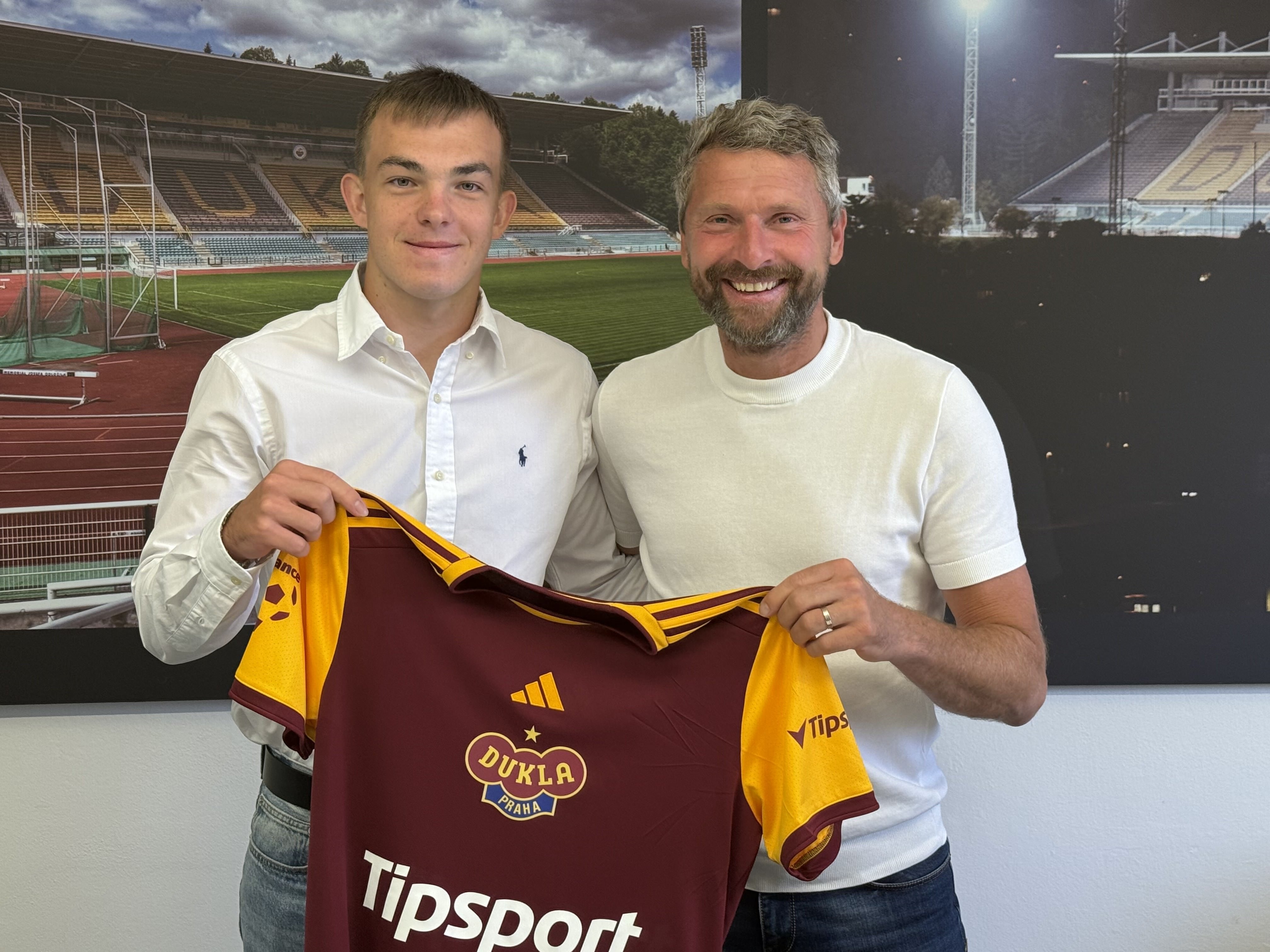 Dukla si pojistila talent. Mlad tonk podepsal prvn profesionln smlouvu