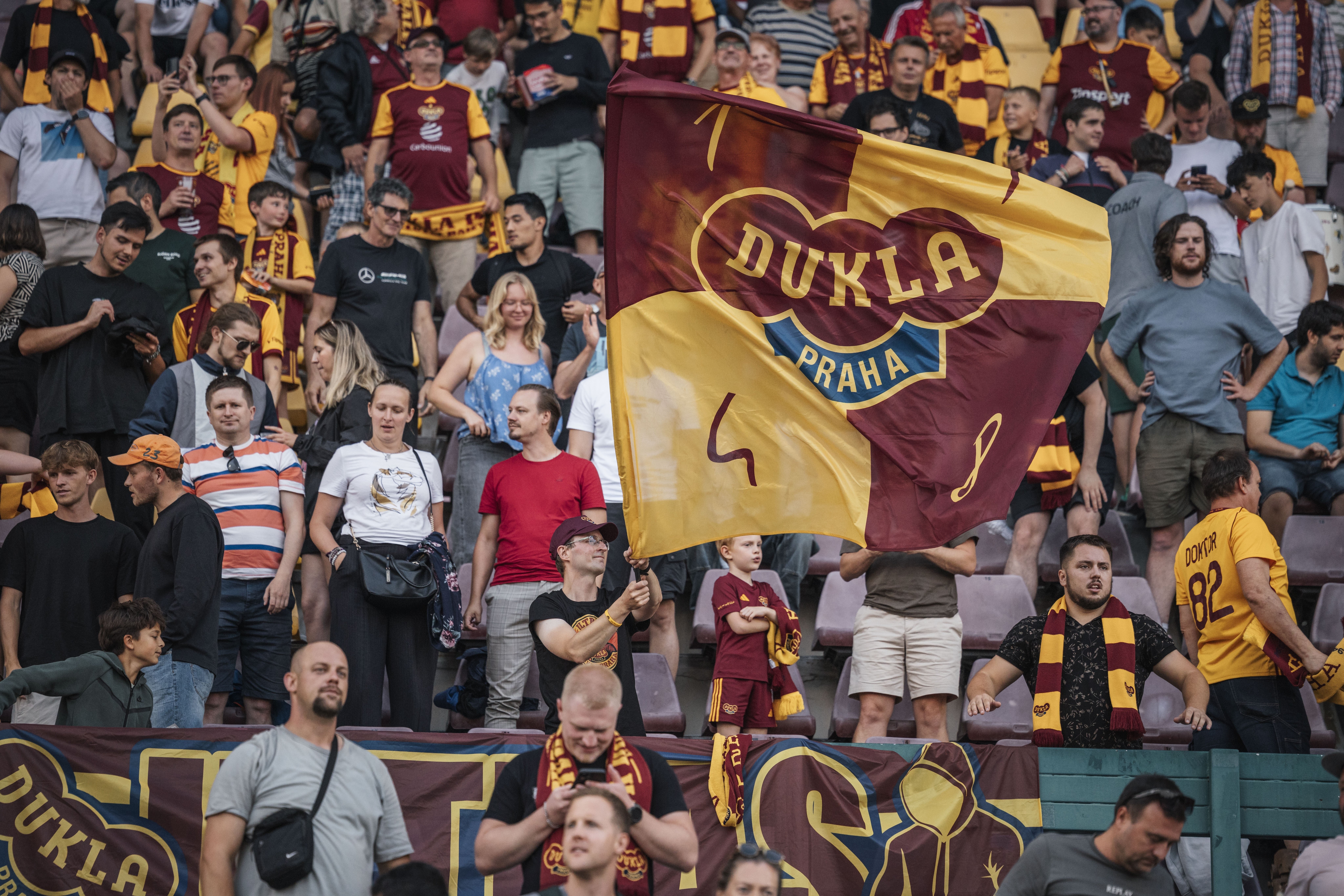 Dukla vyzve tabulkovho souseda. Na Julisku doraz Hradec