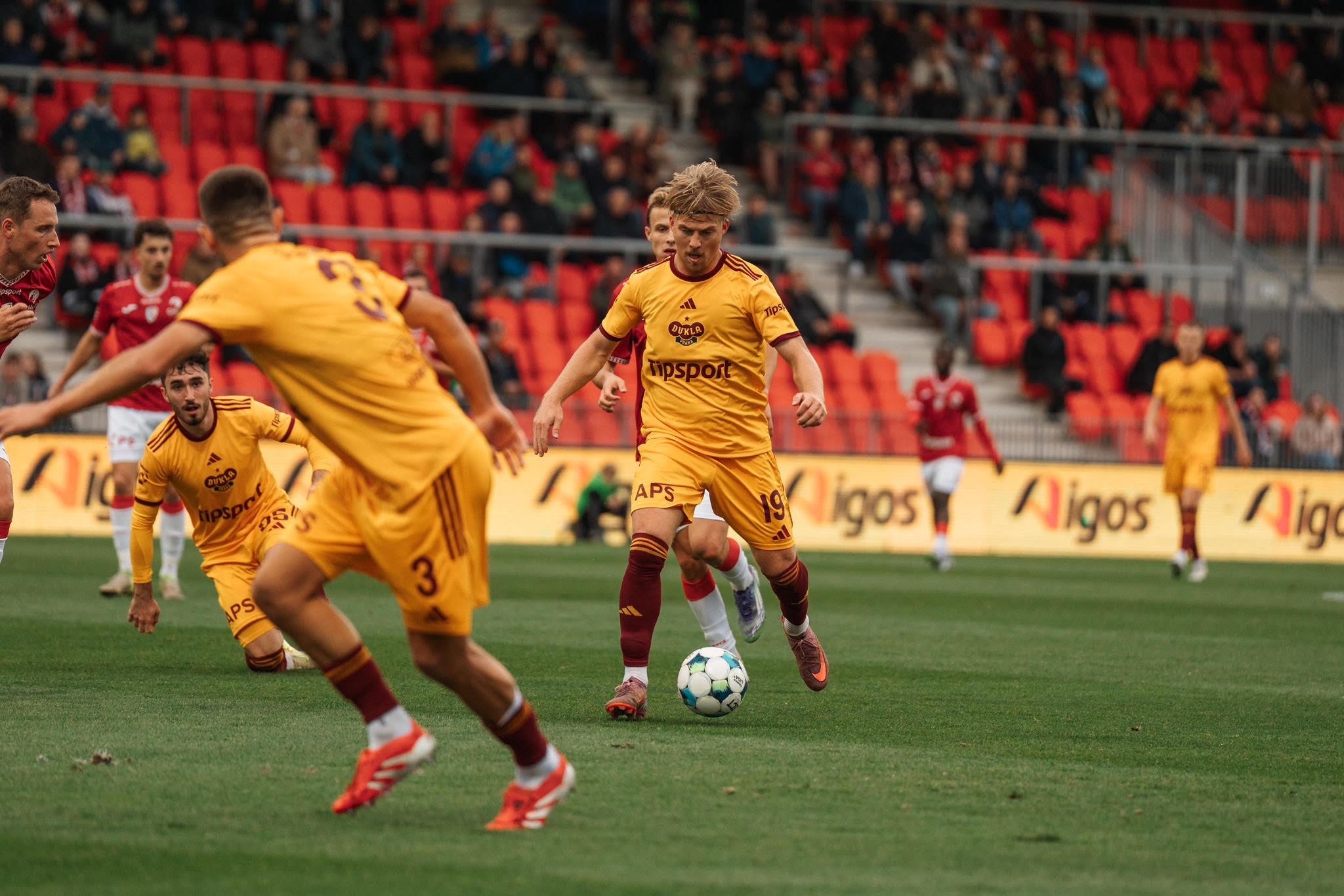 Dukla veze z Pardubic bod a v lize prodlouila srii bez porky