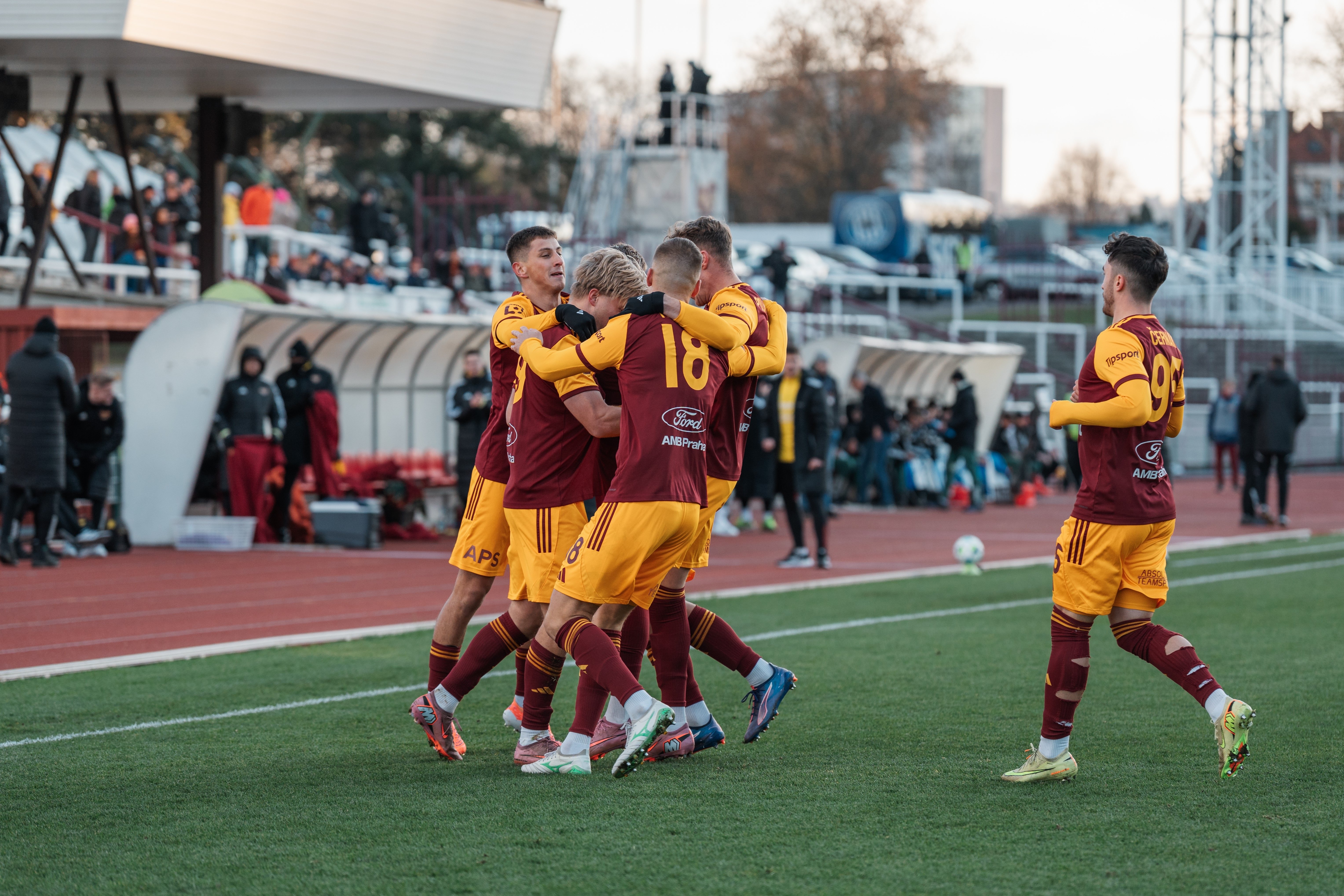 Poslední duel roku, Dukla se představí v Plzni