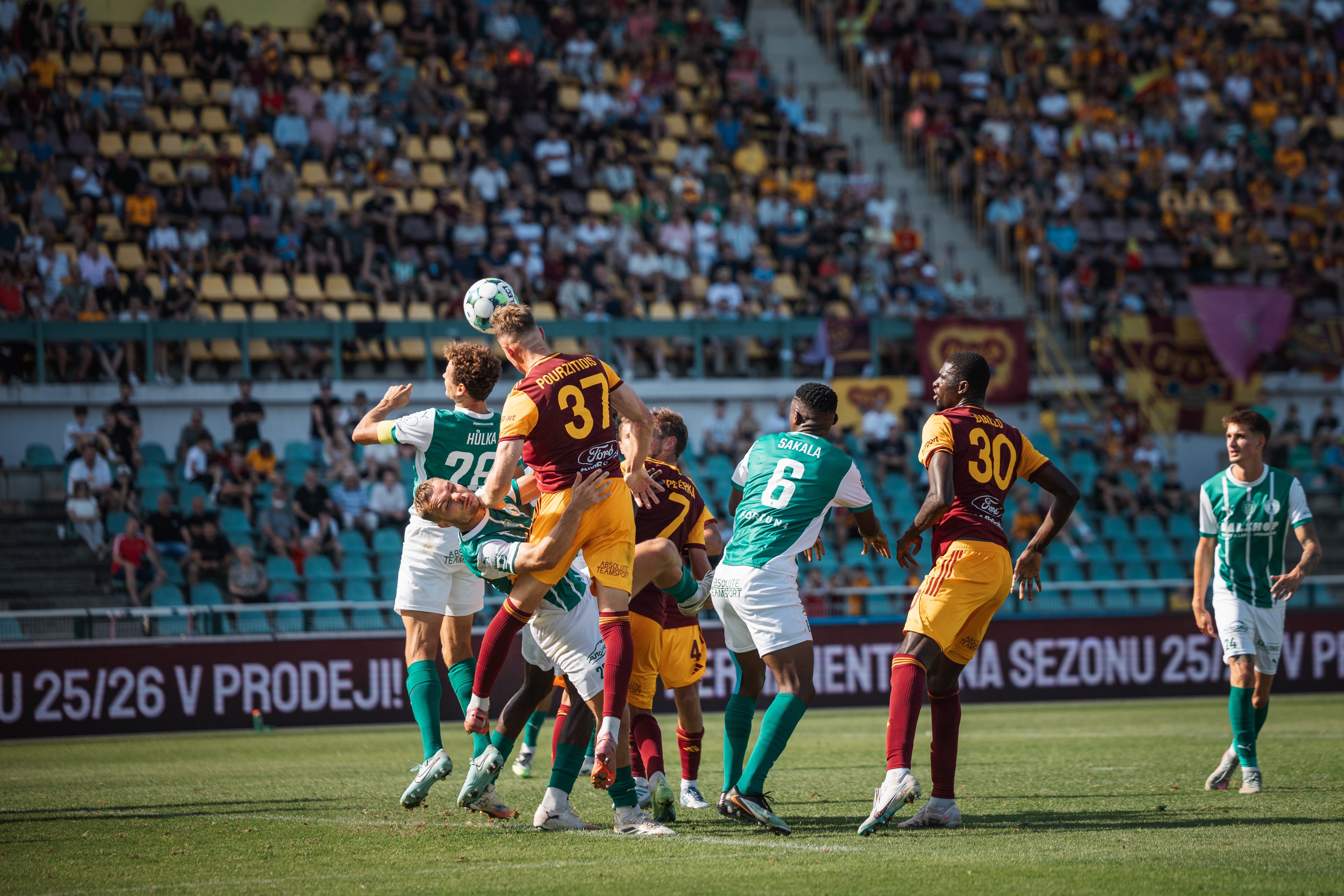 Dukla vyráží do Vršovic, v derby změří síly s Bohemians