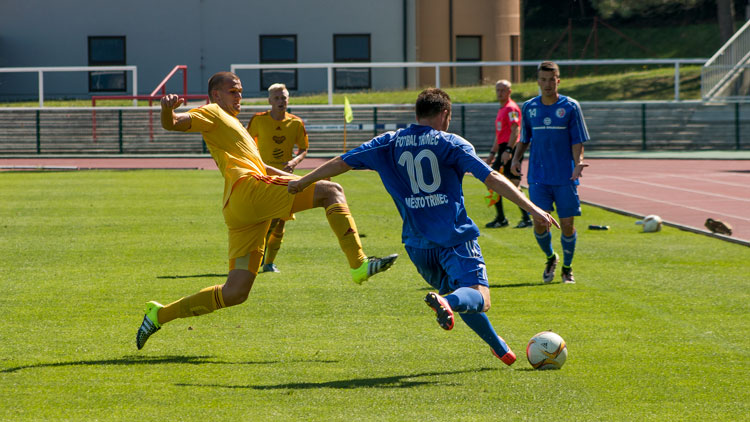 Juniroka porazila na Julisce Tinec 4:1!